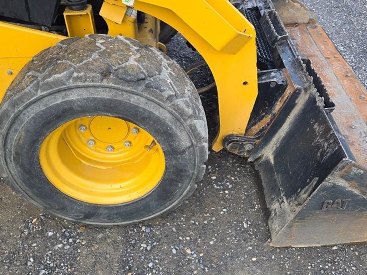 2022-caterpillar-272d3-image-8