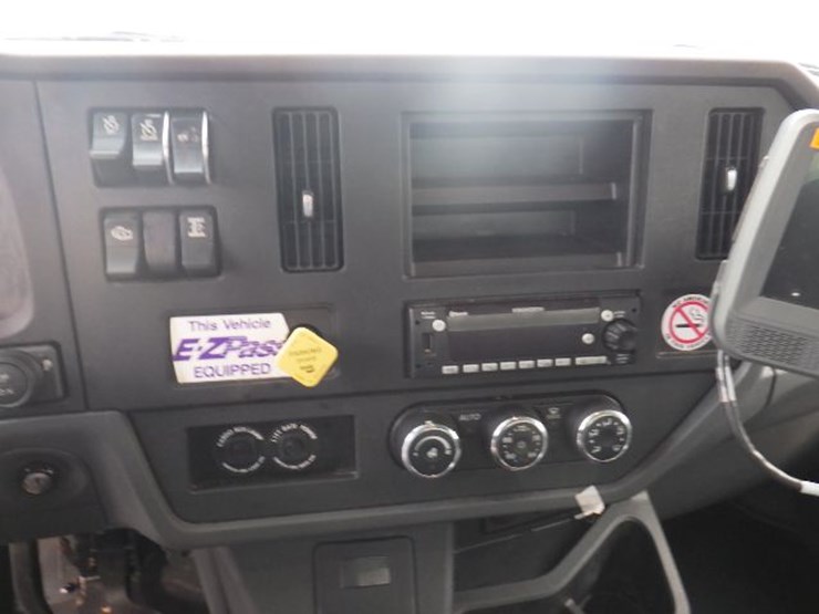 2023-kenworth-t280-image-14