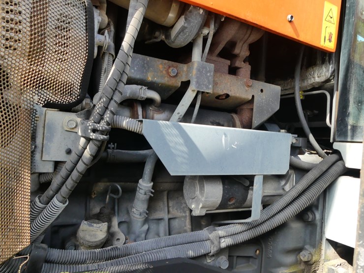 kubota-m108s-image-13