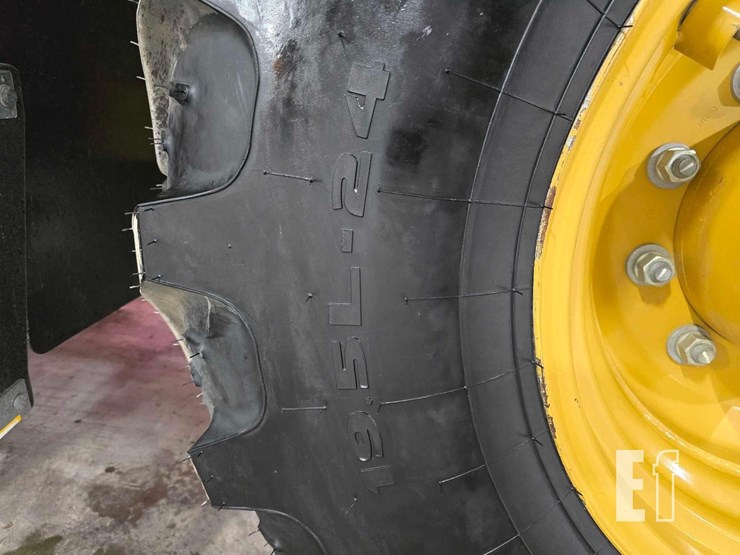 2022-caterpillar-416-image-36