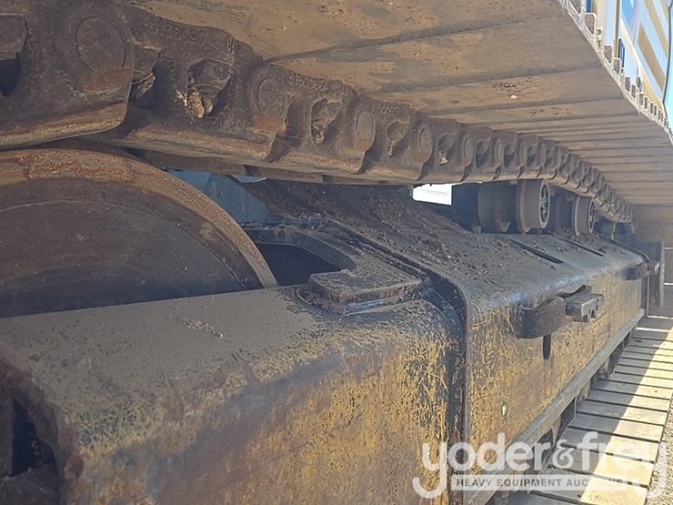 2019-caterpillar-336-image-13