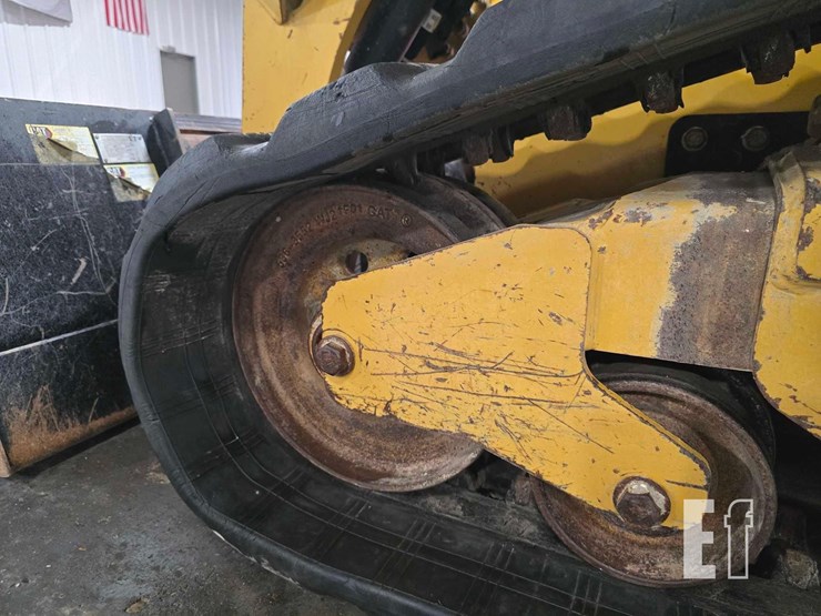 2022-caterpillar-289d3-image-28