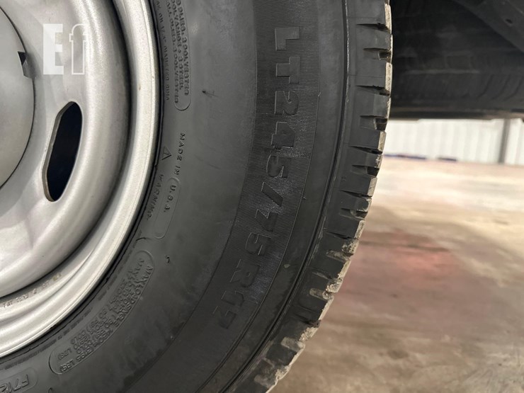 2022-ford-f350-image-34