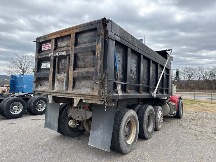 1990-peterbilt-357-image-42