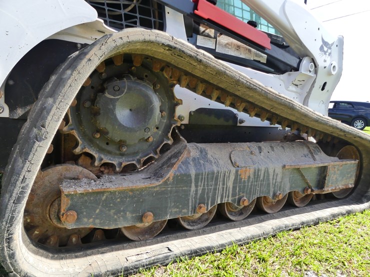 2021-bobcat-t770-image-5