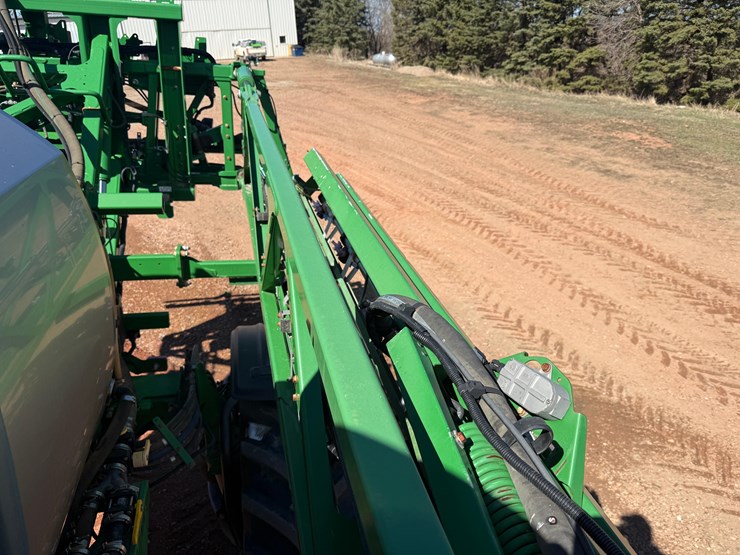 2015-john-deere-r4038-image-72