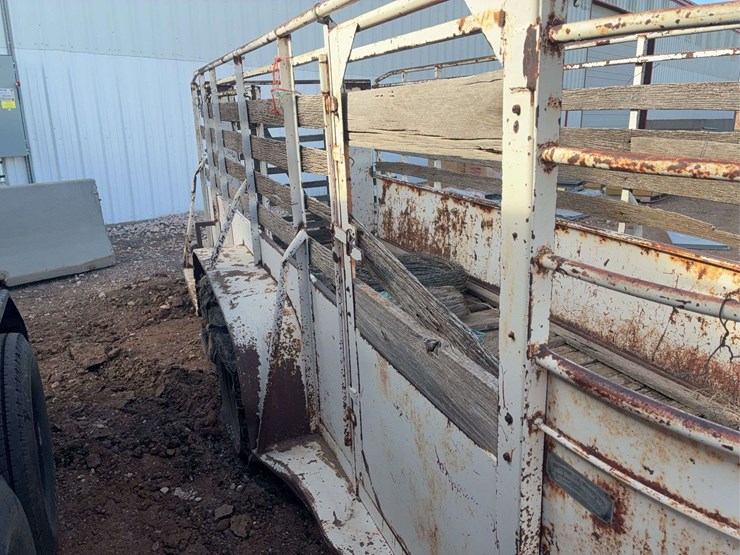 hale-livestock-trailer-image-13