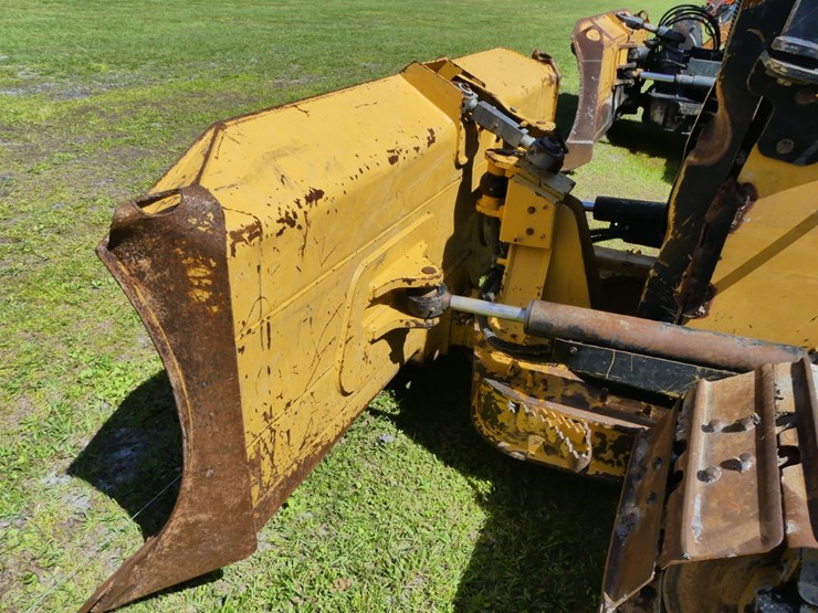 2015-caterpillar-d5k2-xl-image-9