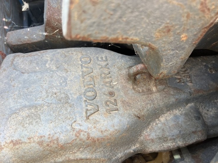 volvo-dig-bucket-teeth-image-6