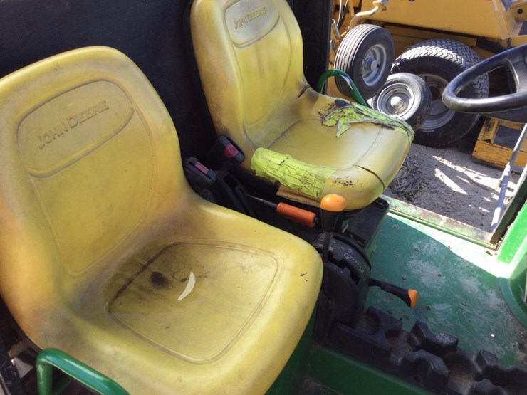 2004-john-deere-gator-image-3