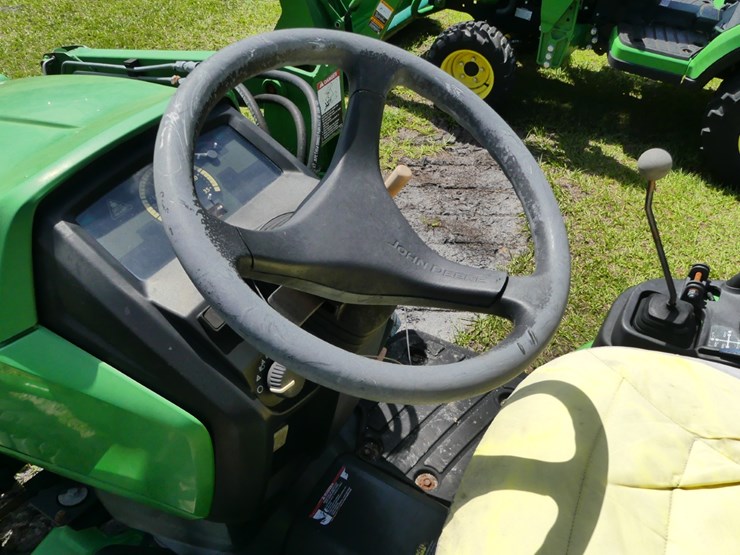 john-deere-1026r-image-12