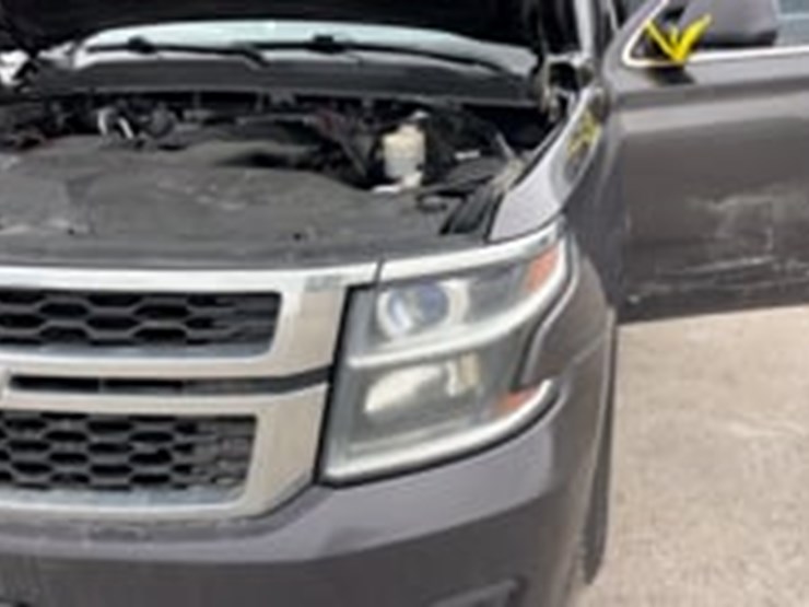 2017-chevrolet-tahoe-image-9