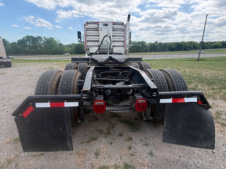 2024-international-hx620-image-26