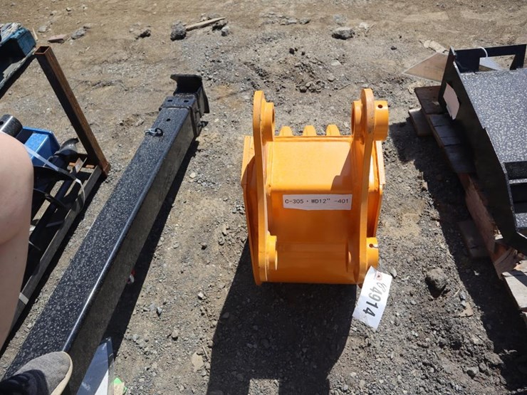 caterpillar-305-image-3