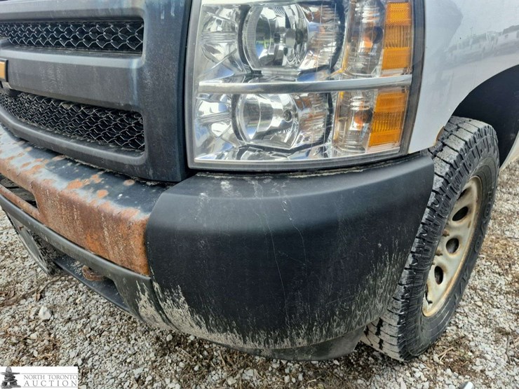 2013-chevrolet-silverado-1500-image-36