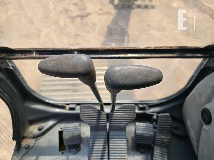 kobelco-sk350-lc-image-15