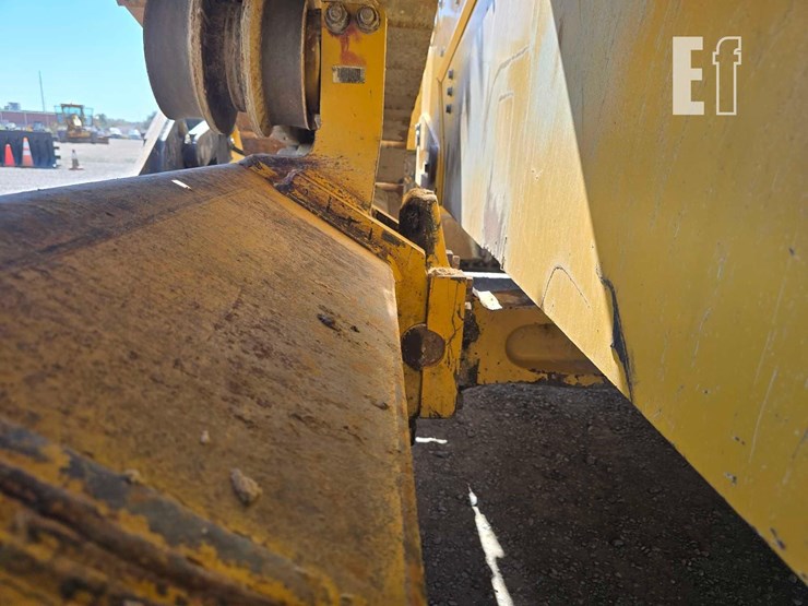 2018-deere-1050k-image-24