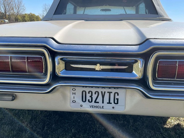 1965-ford-thunderbird-image-33