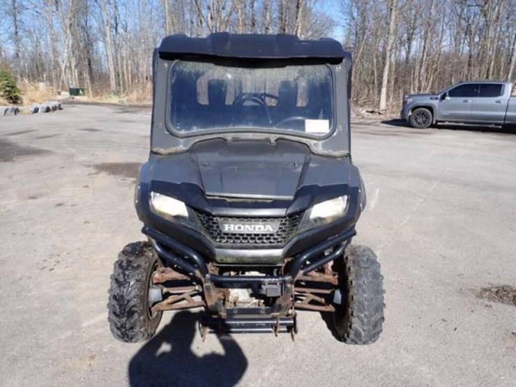 2015-pioneer-4x4-image-2