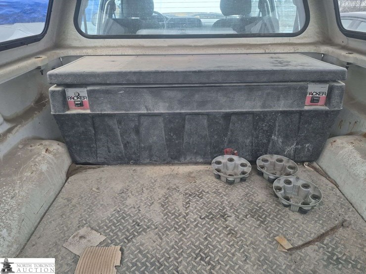 2013-chevrolet-silverado-1500-image-25