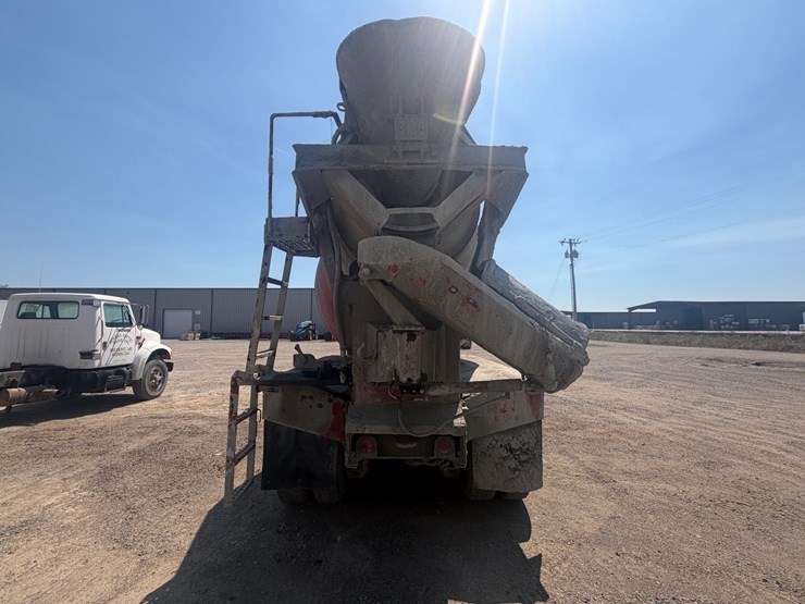 #31932-•-1986-mack-dm6-tandem-axle-concrete-truck-image-5