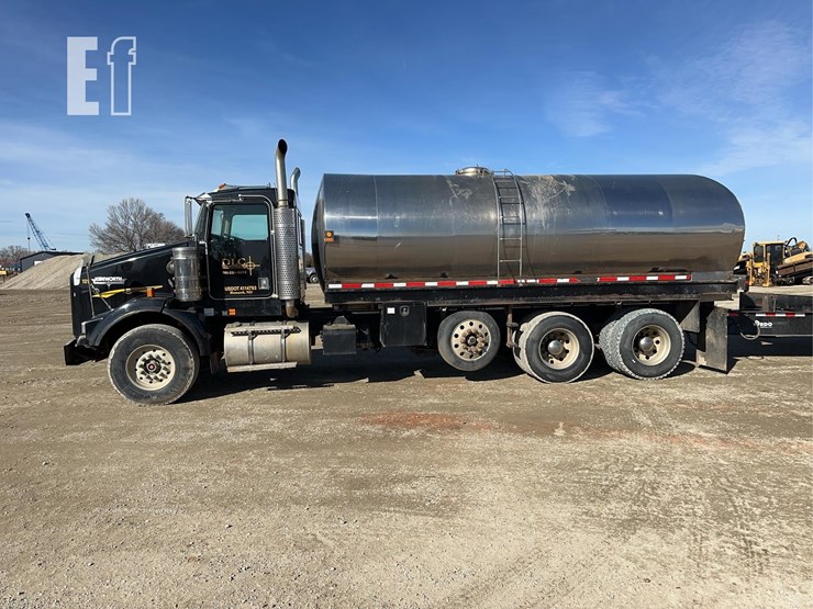 1999-kenworth-t800-image-2