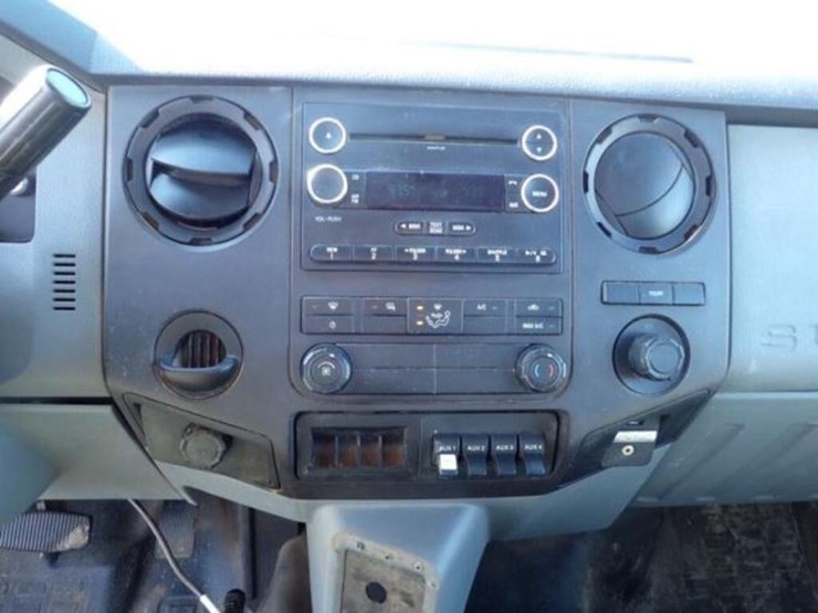 2016-ford-f650-image-17