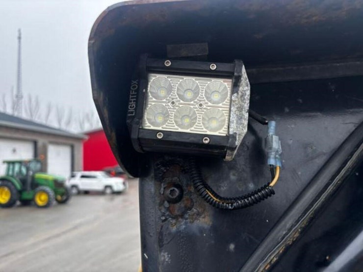 2009-caterpillar-232b2-image-61