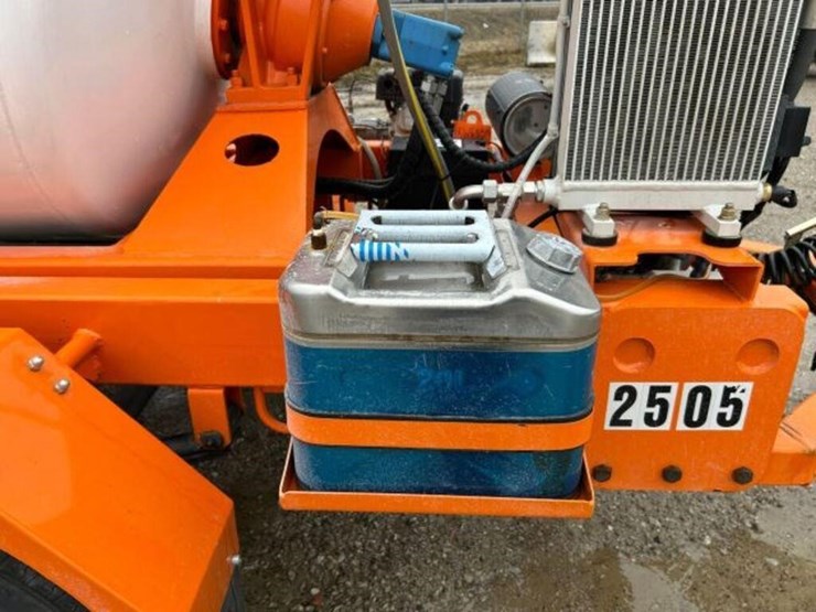 2025-tow-behind-2-cubic-meter-tri/a-concrete-mixer-image-17