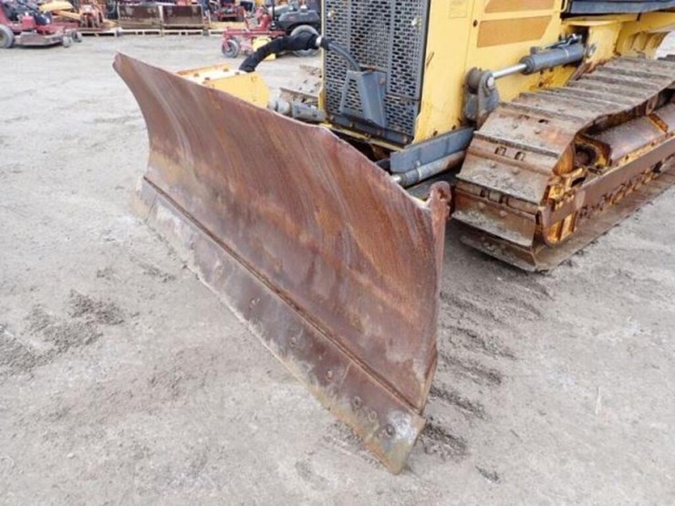 2018-deere-450k-image-21