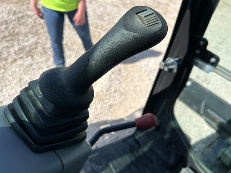 2022-bobcat-e50-image-25