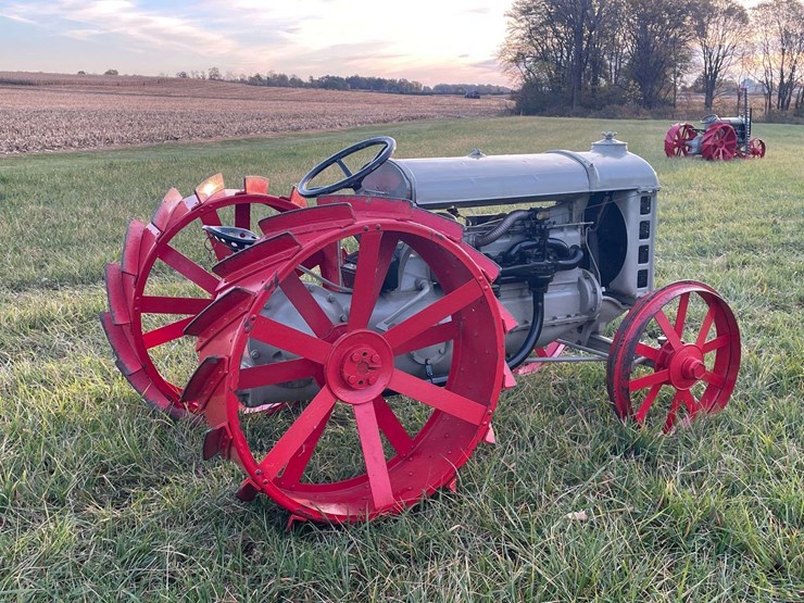 1917-experimental-fordson-tractor-(oldest-fordson-tractor-in-the-world)-image-5