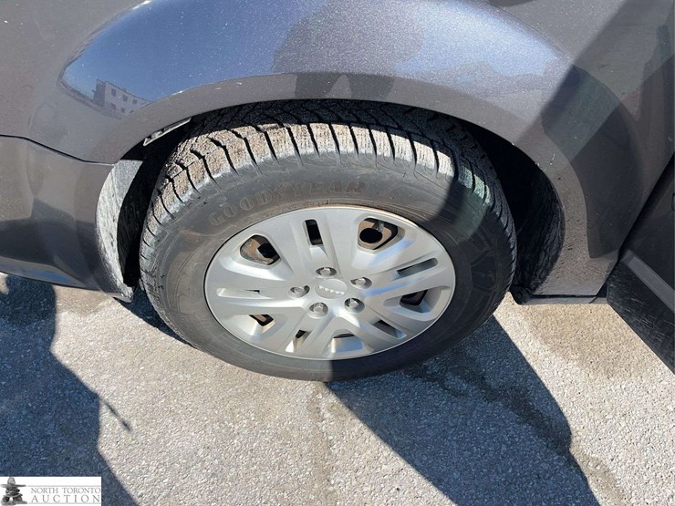 2017-dodge-grand-caravan-sxt-image-25