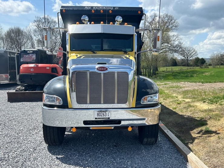 2005-peterbilt-335-image-8