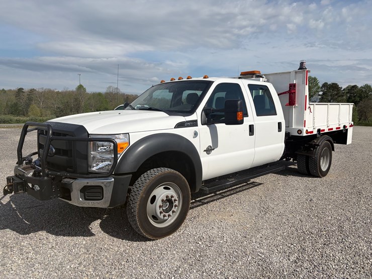 2012-ford-f550-image-1