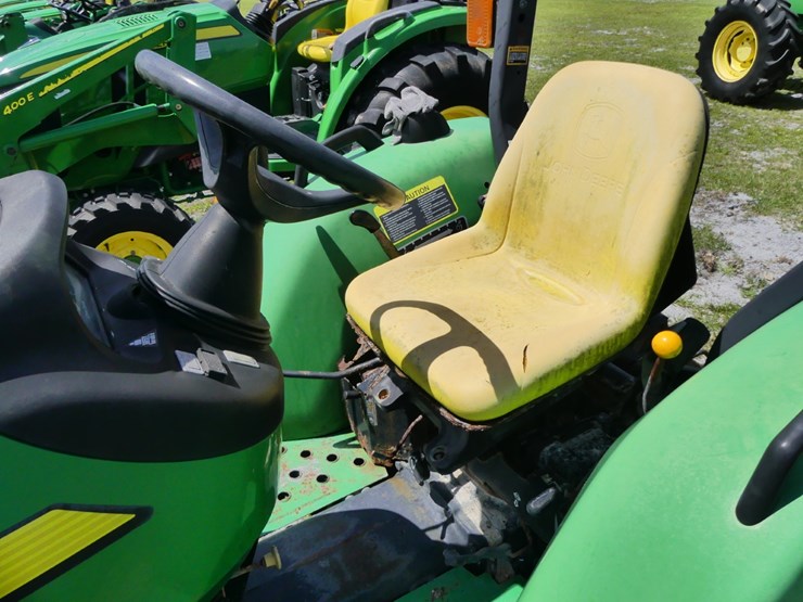 john-deere-4105-image-10