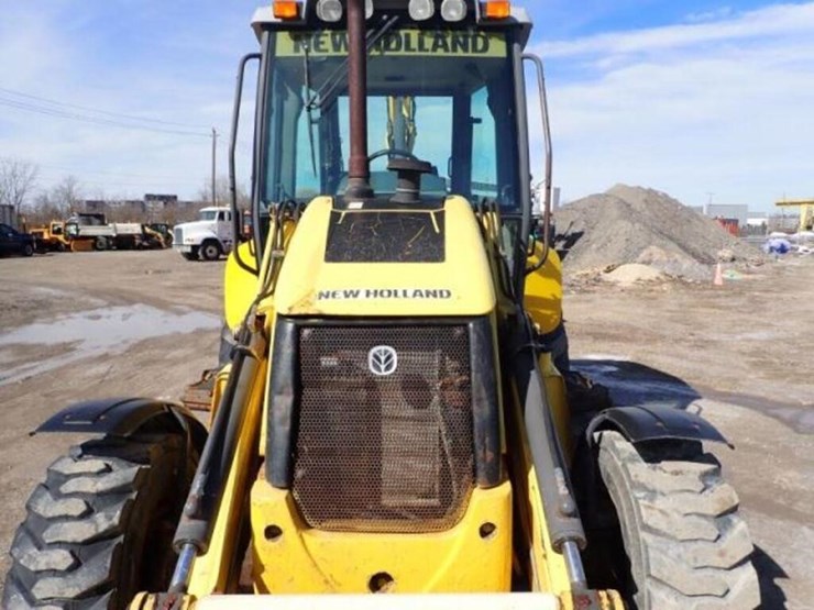 2012-new-holland-b95b-image-28