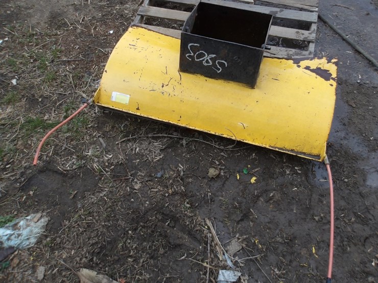 #6455-•-jd-2305-hst-compact-tractor-image-15