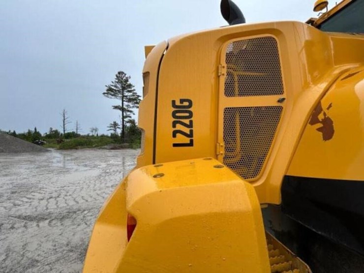 2012-volvo-l220g-image-32