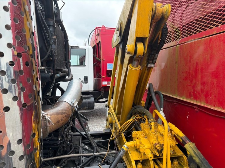 #31716-•-2009-crane-carrier-sanitation-truck-image-18