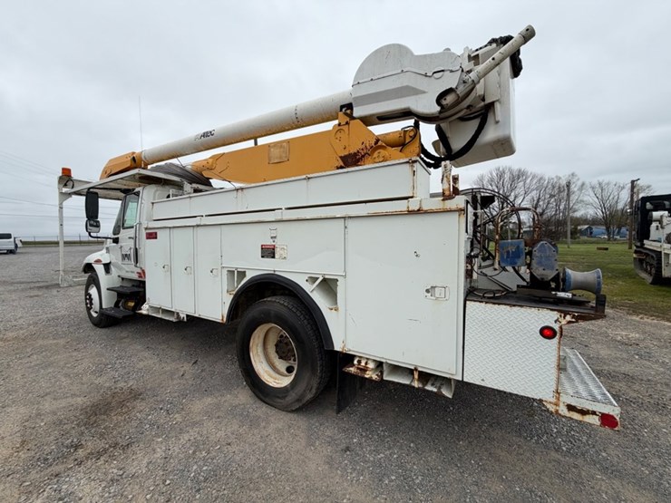 2009-international-durastar-4300-image-6