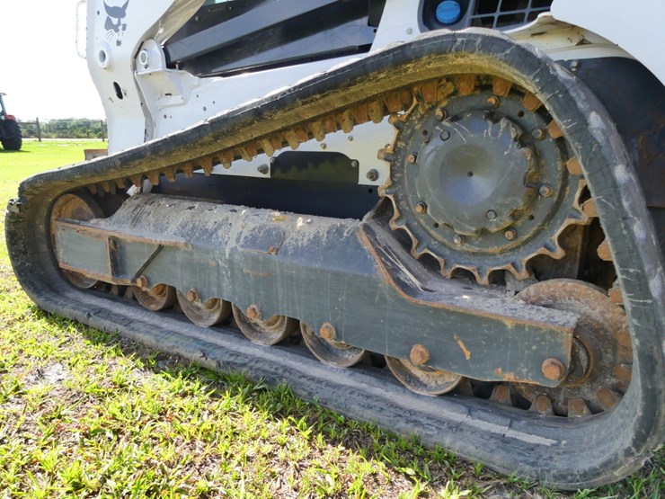 2021-bobcat-t770-image-6