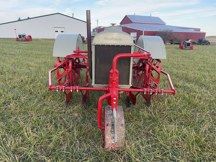 1927-fordson-tractor-image-8