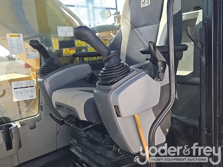 2017-caterpillar-336fl-image-97