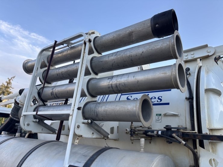 2009-vactor-2100-image-23