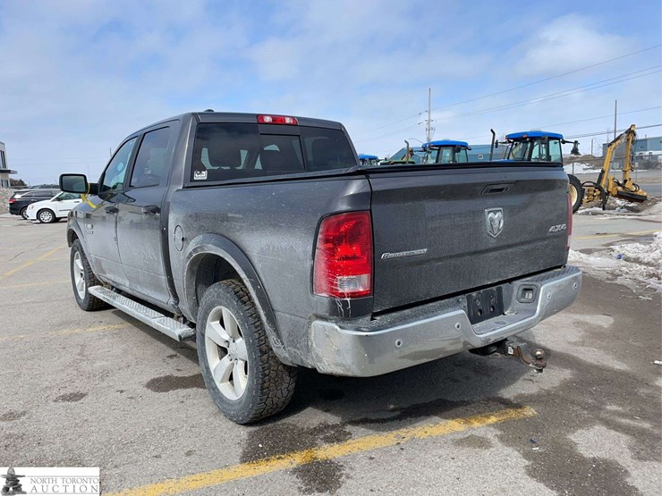 2017-dodge-1500-image-7