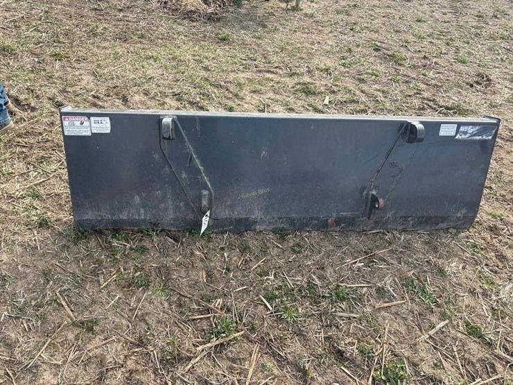 cid-loader-6'-manure-bucket-image-3