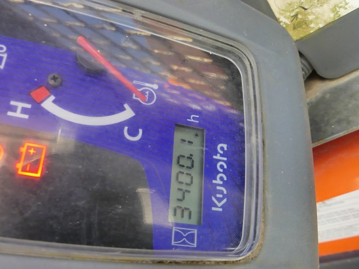 kubota-ssv75-image-14