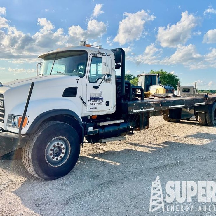 2007 MACK GRANITE CV713