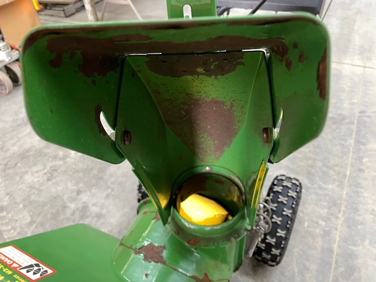 #3968-•-john-deere-trs24-snowblower-image-12